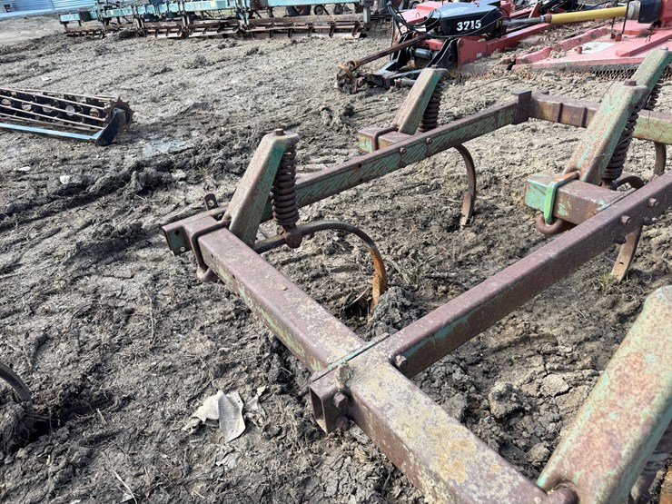 john-deere-17-image-19