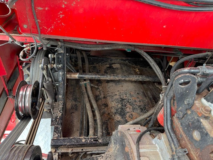 massey-ferguson-8780-image-36