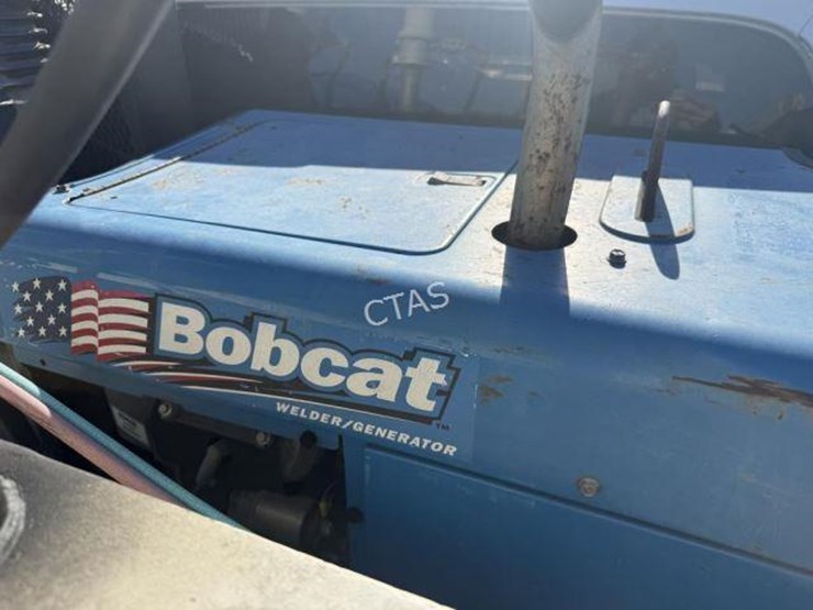 2011-ford-f550-image-23