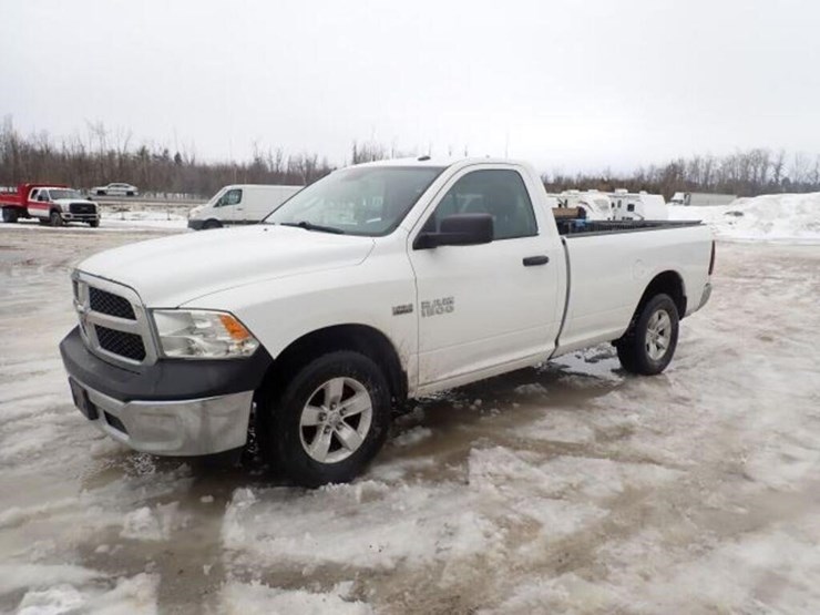 2015-dodge-1500-image-1