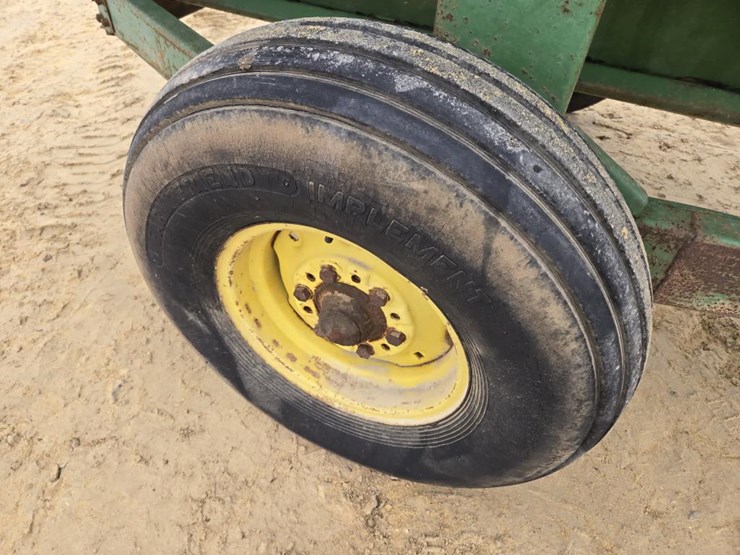 john-deere-68-image-10