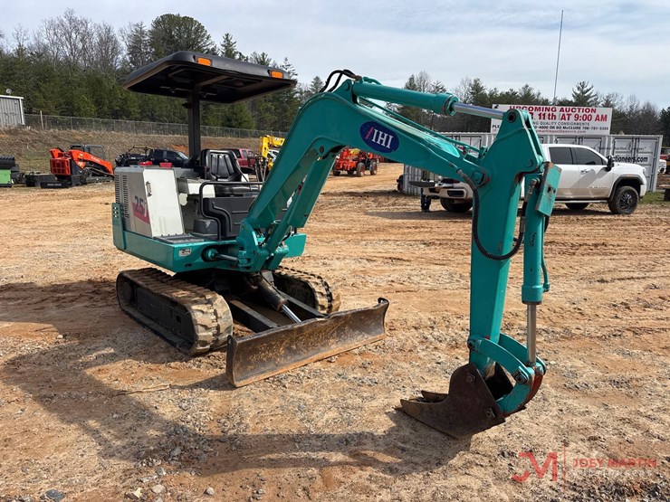 ihi-25gx2-mini-excavator-image-4