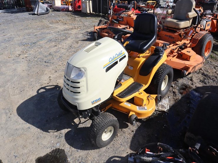 cub-cadet-lt1045-image-5