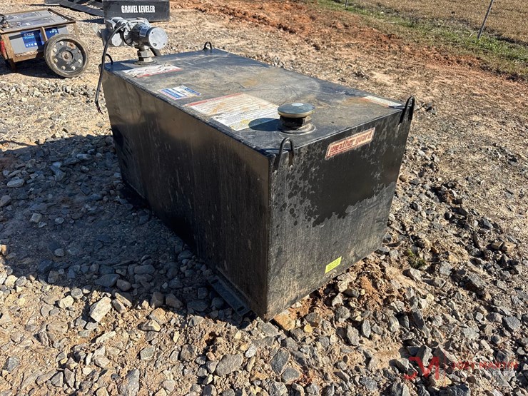 weather-guard-358-5-02-rectangular-100-gallon-aux-fuel-tank-w/-12v-gpi-pump-image-4