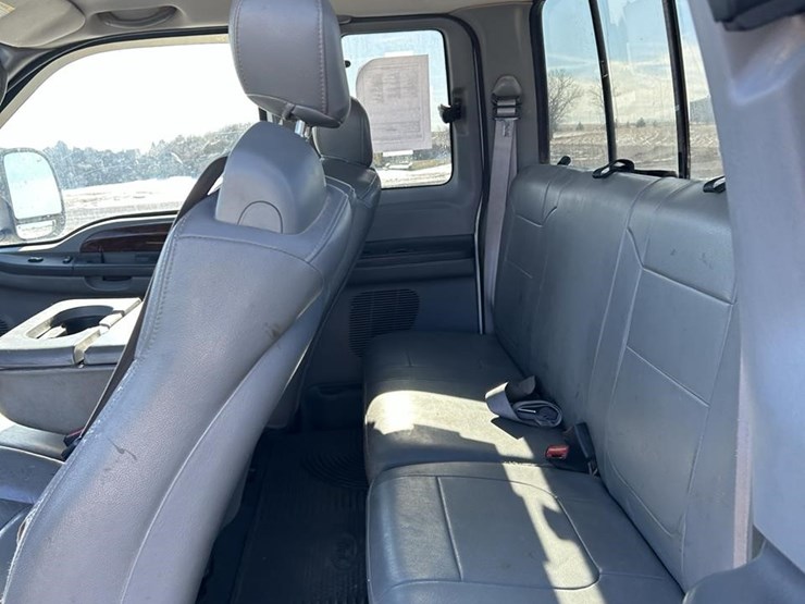 2004-ford-f250-image-14