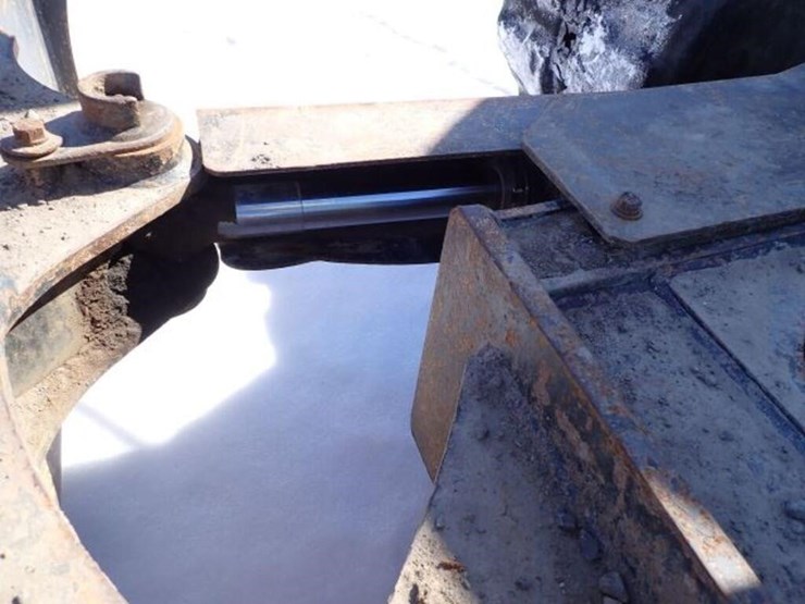 2017-kubota-kx080-4-image-39