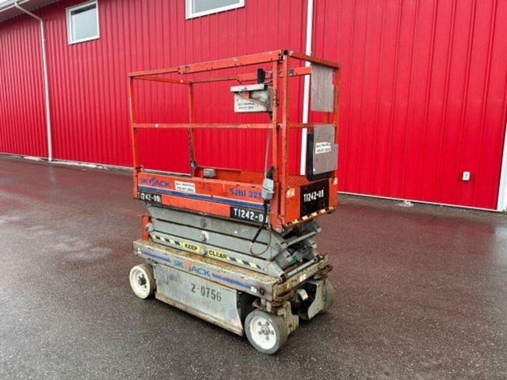 2009-skyjack-sjiii3219-image-2