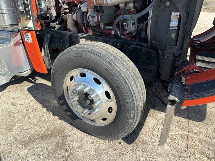 2022-peterbilt-389-image-20