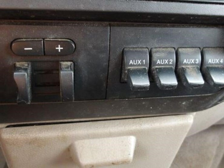 2010-ford-f250-xlt-image-29