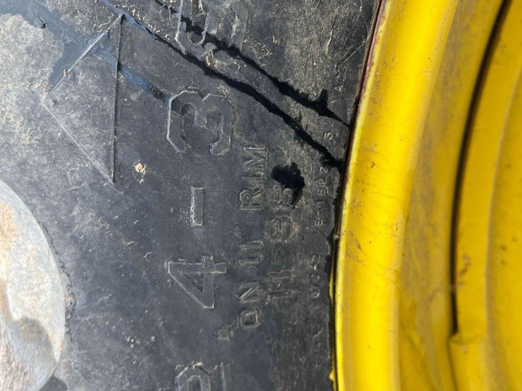 john-deere-b-image-21