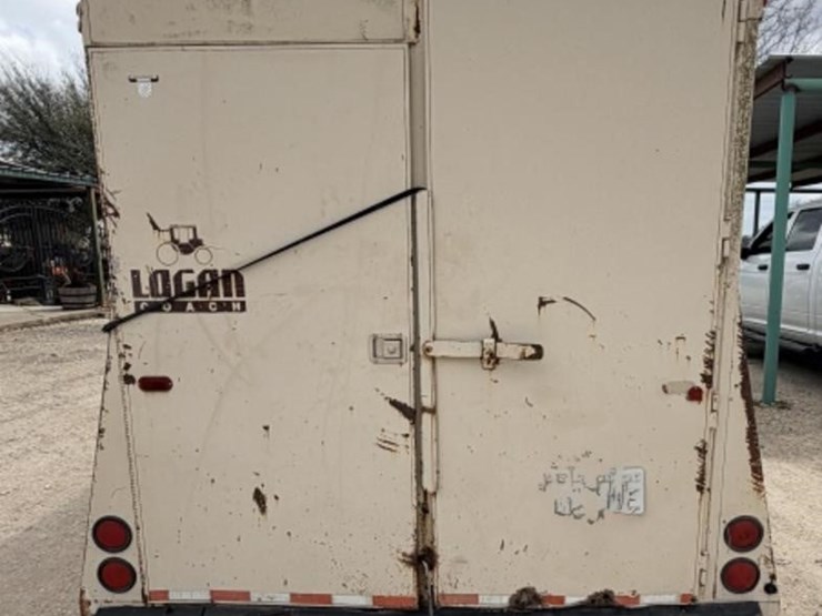 l2---1994-logan-coachman-3-horse-trailer-image-25