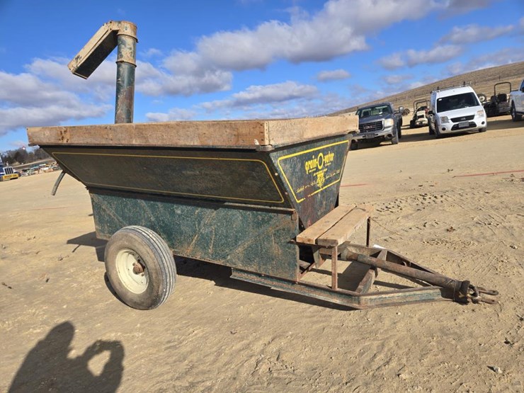 #152-•-grain-o-vator-#10-auger-wagon-image-3
