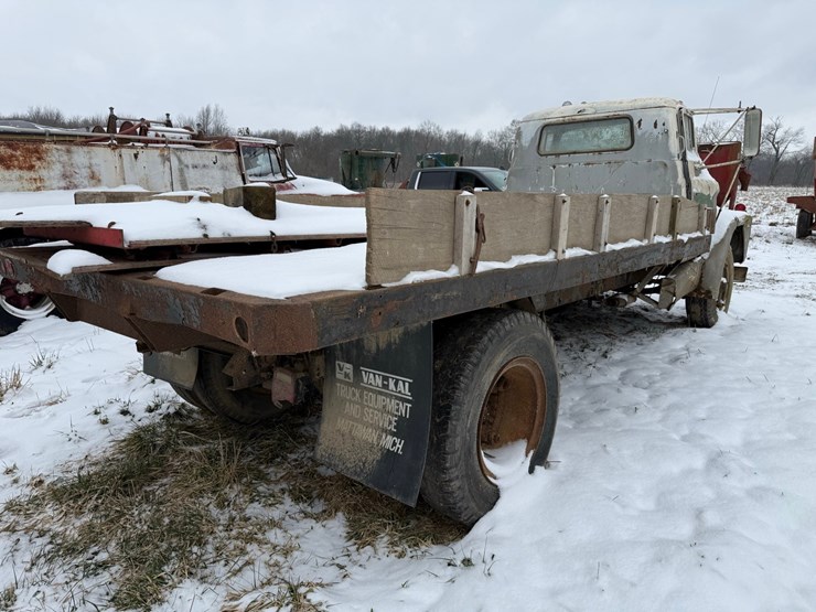 1965-dodge-600-image-5