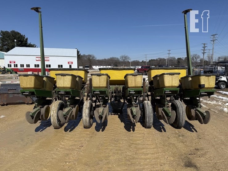 john-deere-7000-image-5