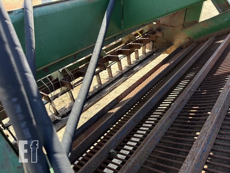 kelley-mfg-co-poultry-house-cleanout-machine-6107-image-13