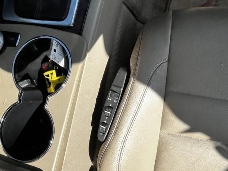 l1---2012-mercedes-benz-e-350-image-10