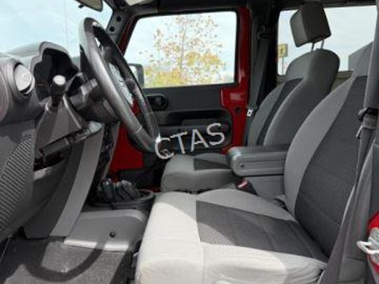 2008-jeep-wrangler-sport-image-14