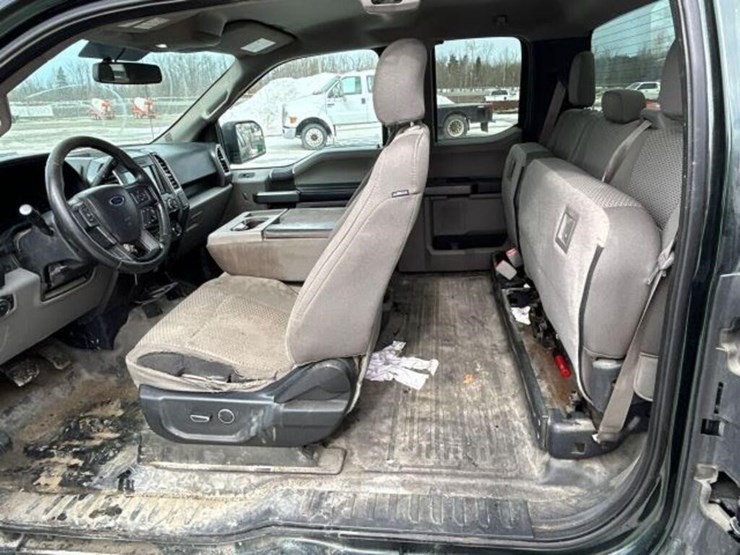 2016-ford-f150-xlt-image-22