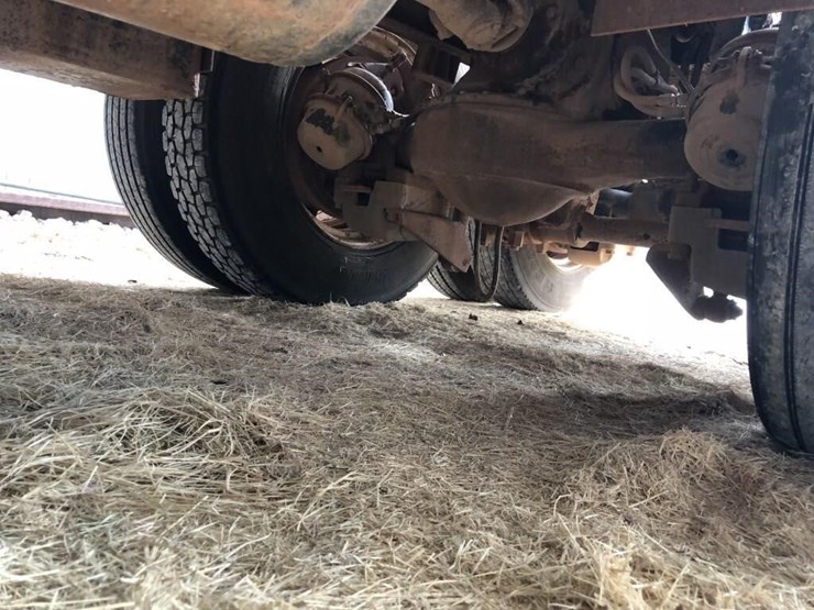 offsite--1976-mack-u-685-image-13