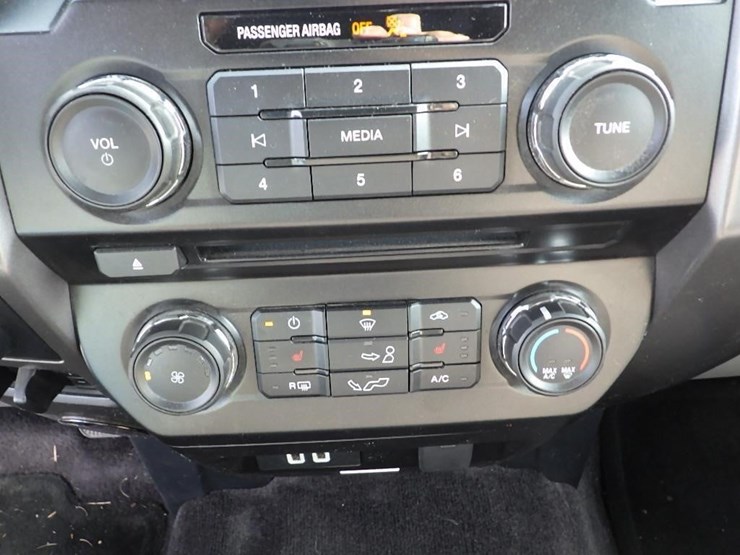 2016-ford-f150-image-34