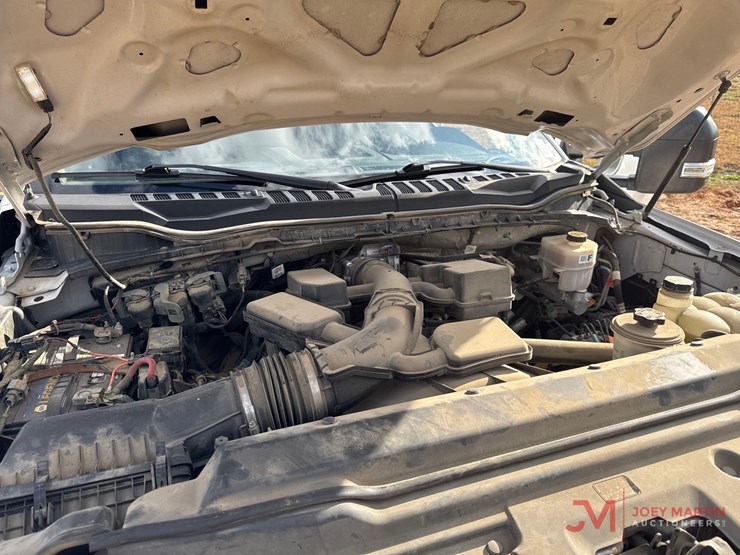 2020-ford-f350-xl-image-21