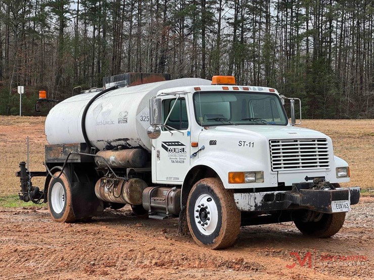 2000-international-4700-image-2