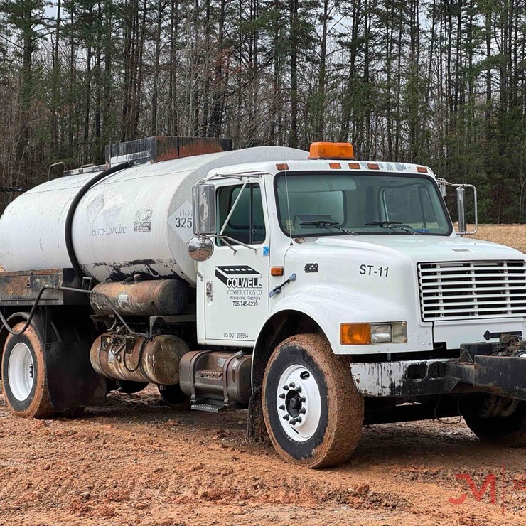 2000 INTERNATIONAL 4700