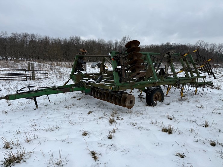 john-deere-724-image-1