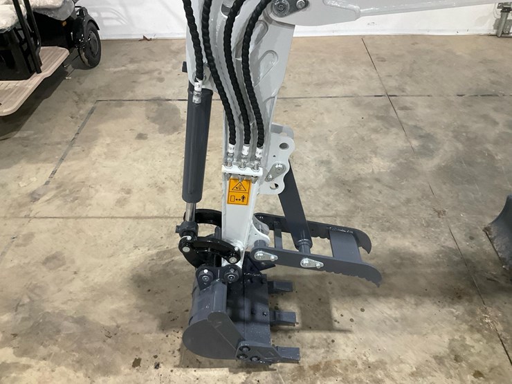 #1602-•-unused-2025-bttl15h-6-excavator-image-15