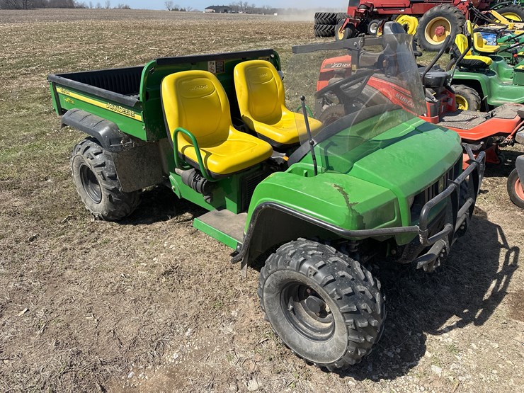 john-deere-gator-tx-image-1