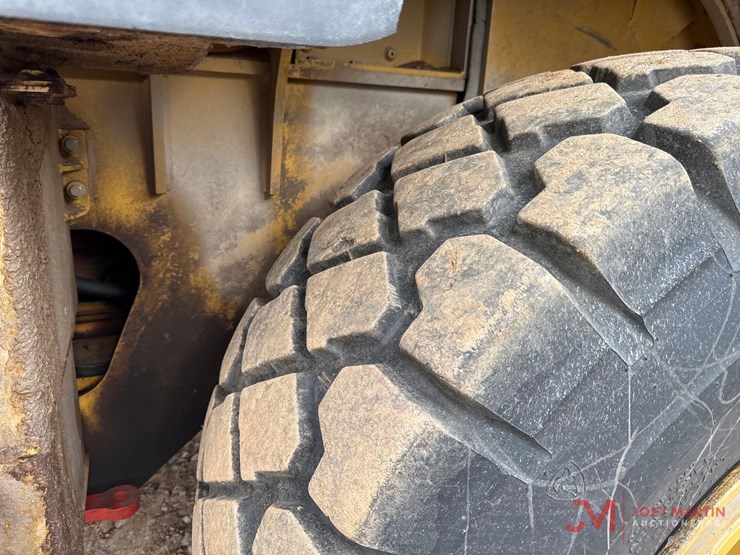 2021-caterpillar-950gc-image-8