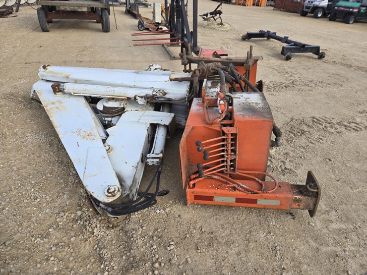 #411-•-triple-stage-crane-lift-image-1