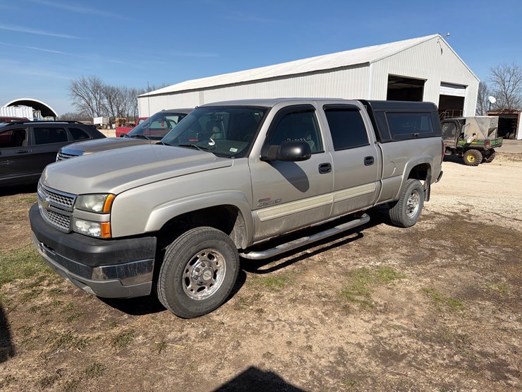 chevrolet-2500hd-image-1