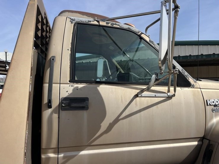 l2---1996-chevy-kodiak-image-10