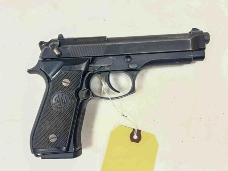 beretta-pistol-image-9