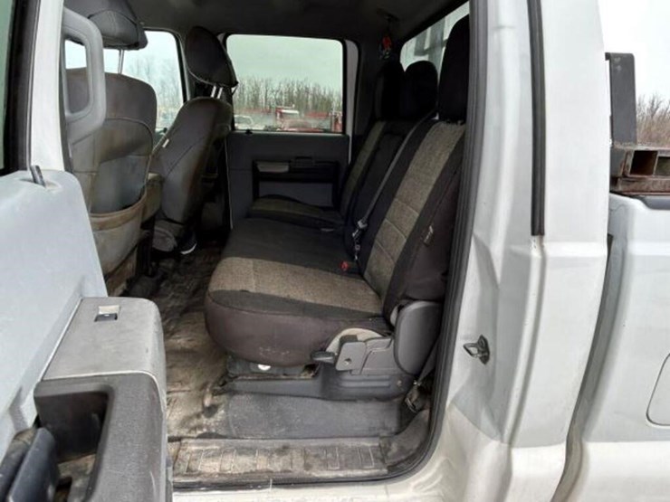 2011-ford-f350-image-25