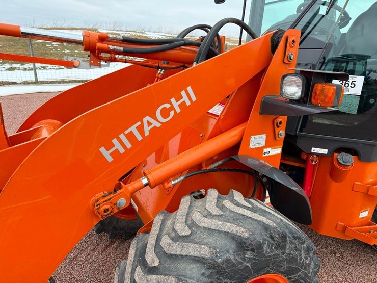 2021-hitachi-zw50-5b-image-33