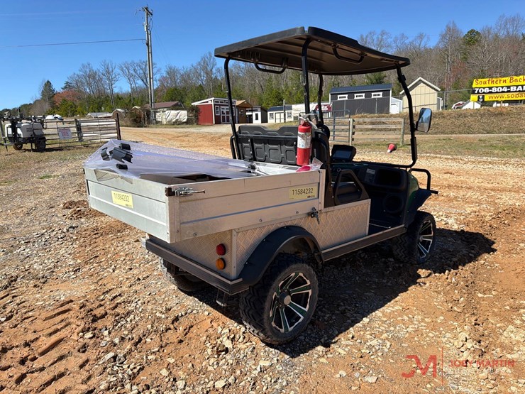 evolution-turfman-800-electric-golf-cart-image-2