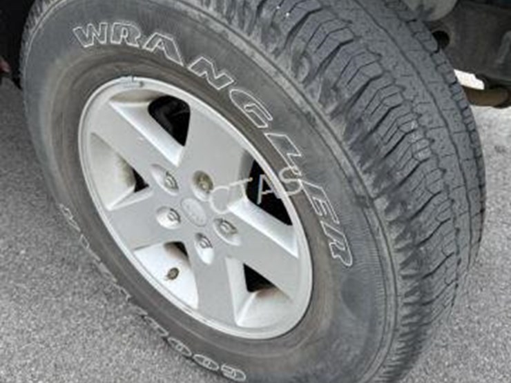 2008-jeep-wrangler-sport-image-4