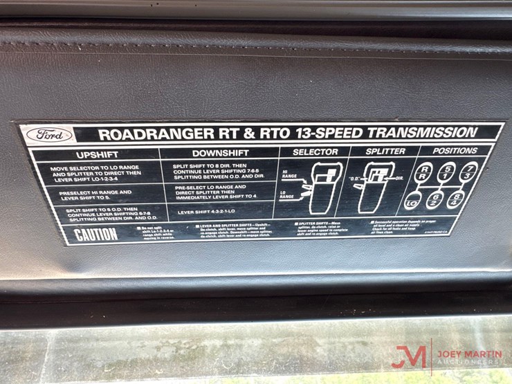 1995-ford-tractor-image-27