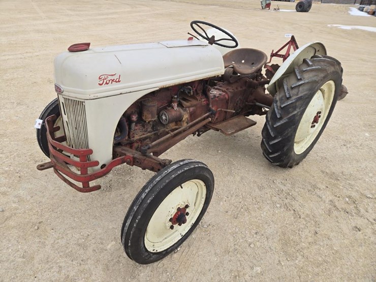 ford-8n-image-3