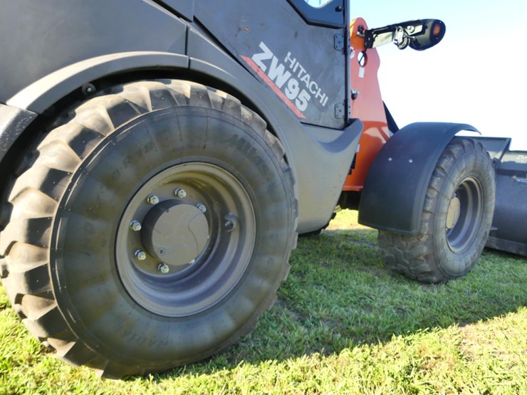 hitachi-zw95-image-6