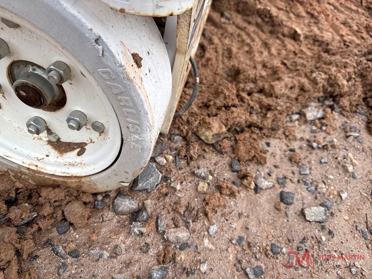 hy-brid-lifts-hb-1230-scissor-lift-image-6