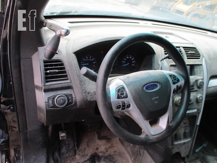 2014-ford-explorer-image-9