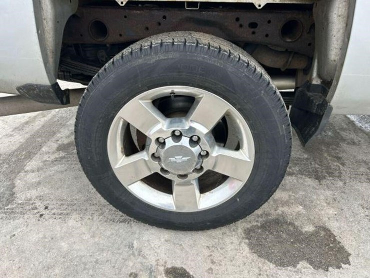 2018-chevrolet-silverado-2500hd-image-100