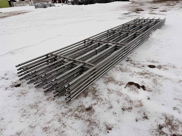 6-bar-continuous-panels-image-1