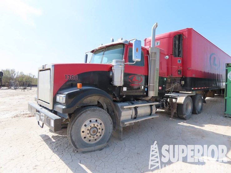 2014-western-star-4900-image-1