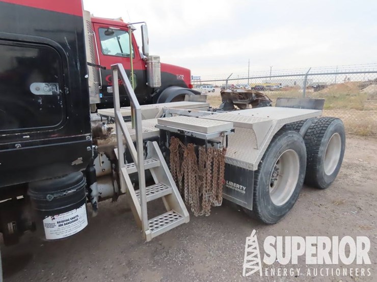 2015-western-star-4900-image-7