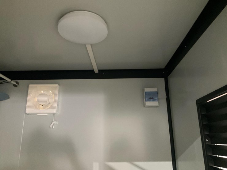 #4031-•-unused-2025-kj-portable-restroom-image-10