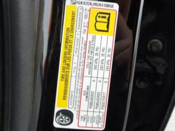 2016-gmc-yukon-denali-image-10